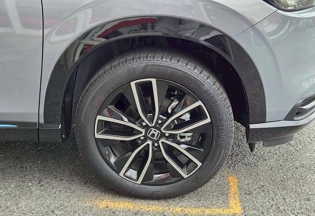 
								Honda Vezel 2025 eHEV full									