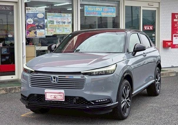 Honda-Vezel-2025-Gray-EHEV-Z-Play