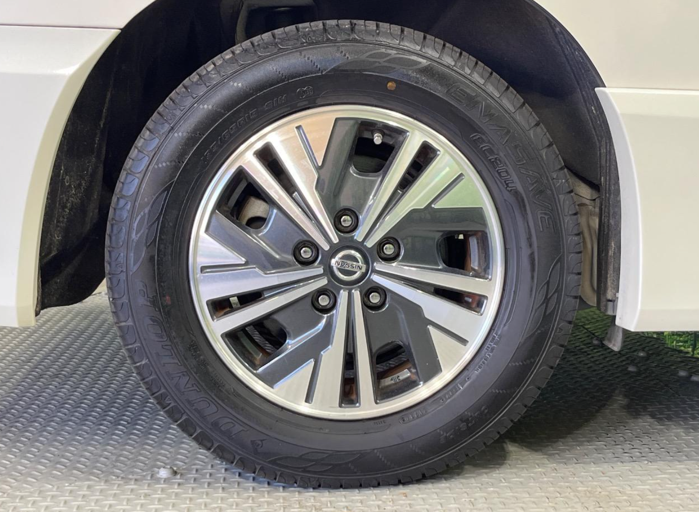 
								Nissan Serena 2021 full									